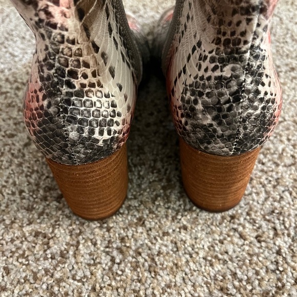 Kork-Ease Red and Black Ankle Booties with Snakeskin Texture - Picture 6 of 15